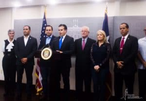 Gobernador anuncia acuerdo para facilitar trámites de patentes en la UPR