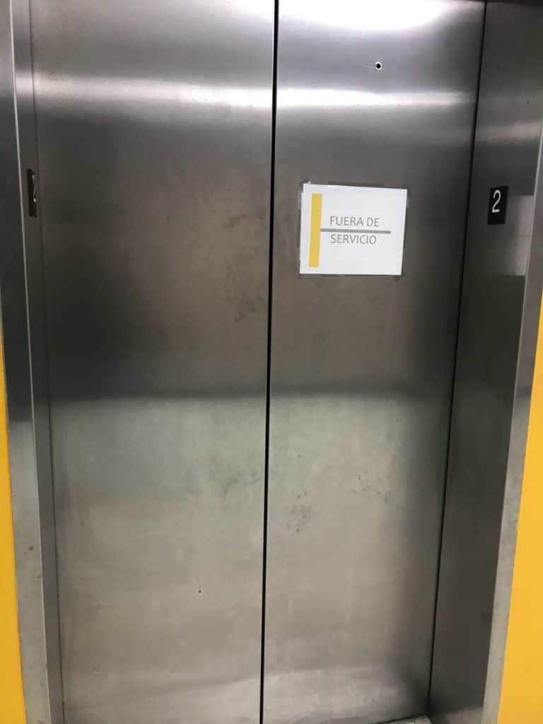 UPRA enfrenta problemas con el funcionamiento de elevadores en el recinto