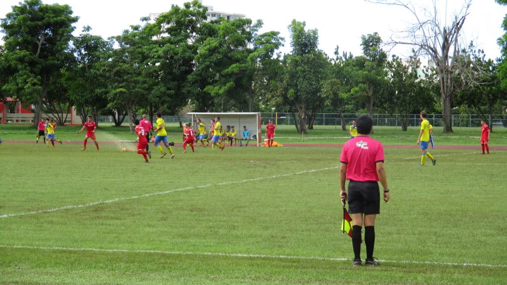 Nueve goles suman una victoria para los gallitos