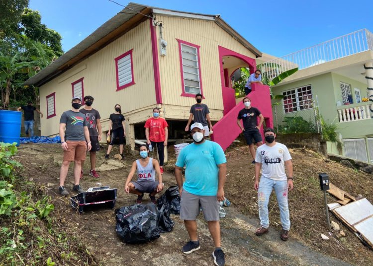 Estudiante de la IUPI lidera proyecto de rehabilitación en Río Piedras